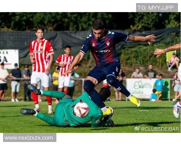 希洪运动与埃瓦尔的精彩对决分析及赛季表现回顾